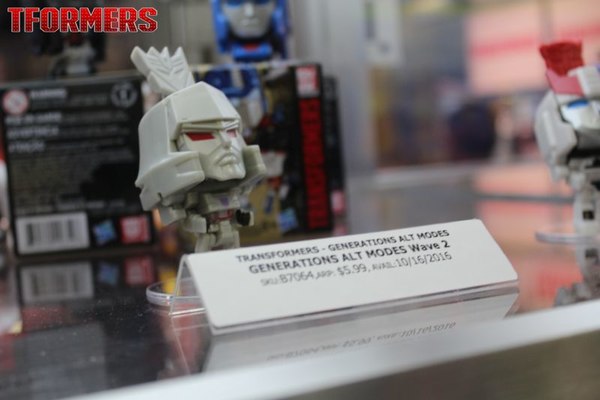 SDCC 2016   Generations Platinum Series And Titans Return Preview Night Display 086 (86 of 157)